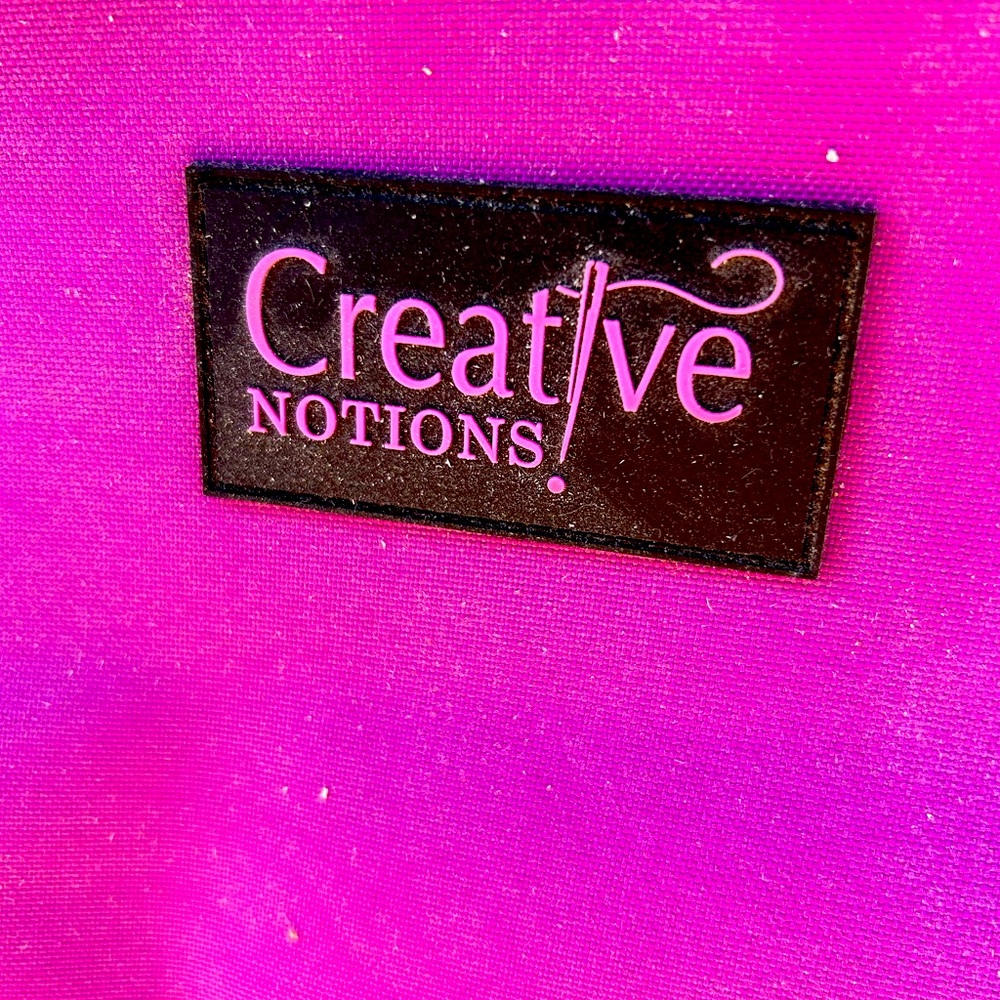Embroidery Carrier 2 pieces - Creative Notions